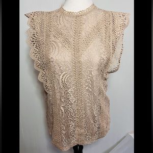 Cable & Gage lace or crochet overlay capped sleeve blouse size small color nude